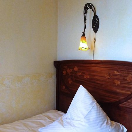 Hotel Goldener Loewe Kevelaer Bagian luar foto