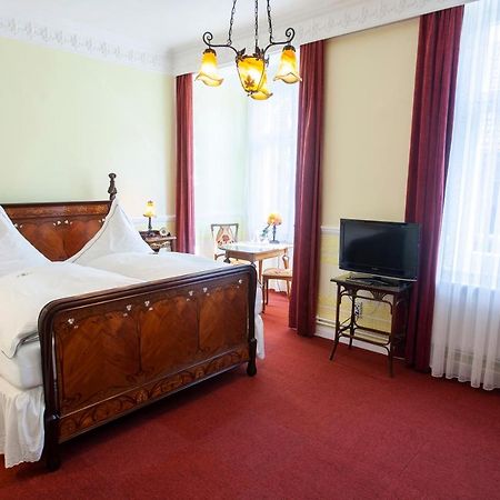 Hotel Goldener Loewe Kevelaer Bagian luar foto
