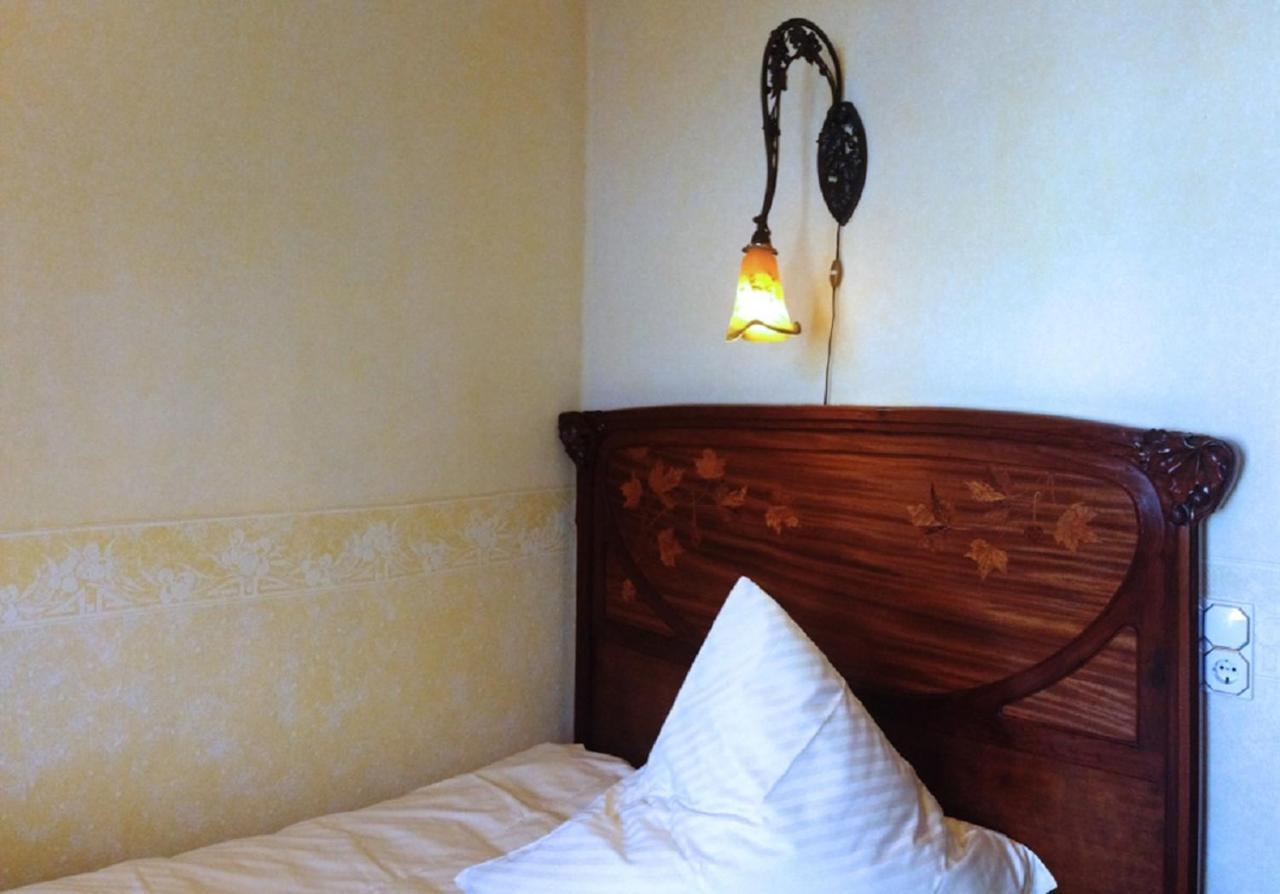 Hotel Goldener Loewe Kevelaer Bagian luar foto