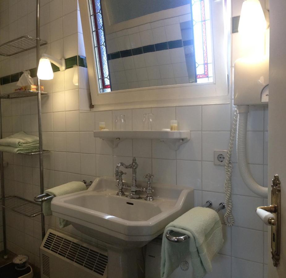 Hotel Goldener Loewe Kevelaer Bagian luar foto