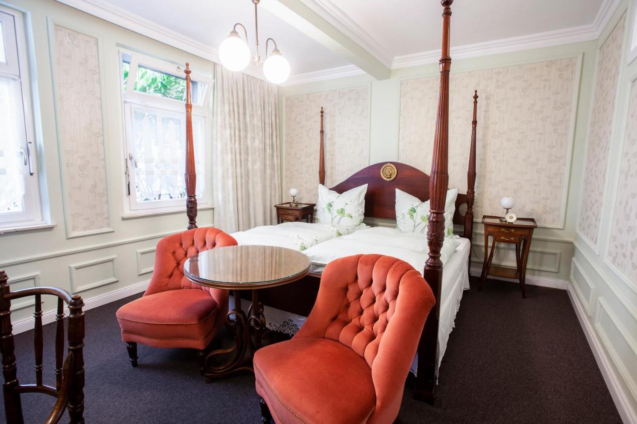 Hotel Goldener Loewe Kevelaer Bagian luar foto